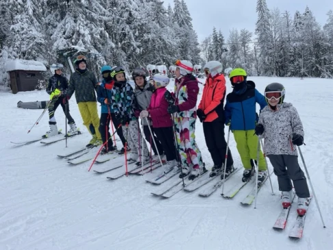 Sekcja narciarska sportowa, sekcja narciarska rekreacyjna