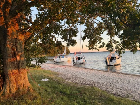 Rejs po Krainie Wielkich Jezior Mazurskich i Spływ Kajakowy Czarną Hańczą